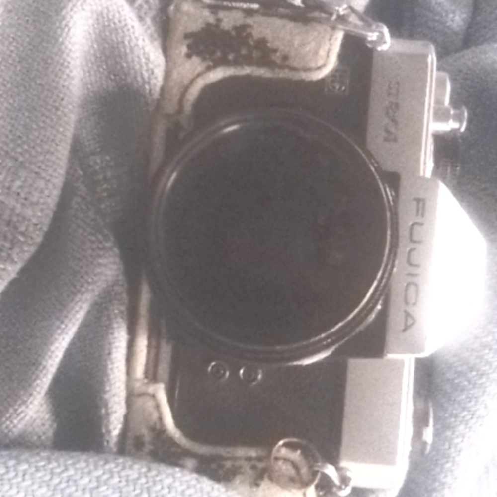 Ventage fujica st801...with case...I was the only owner but now ready to sell it